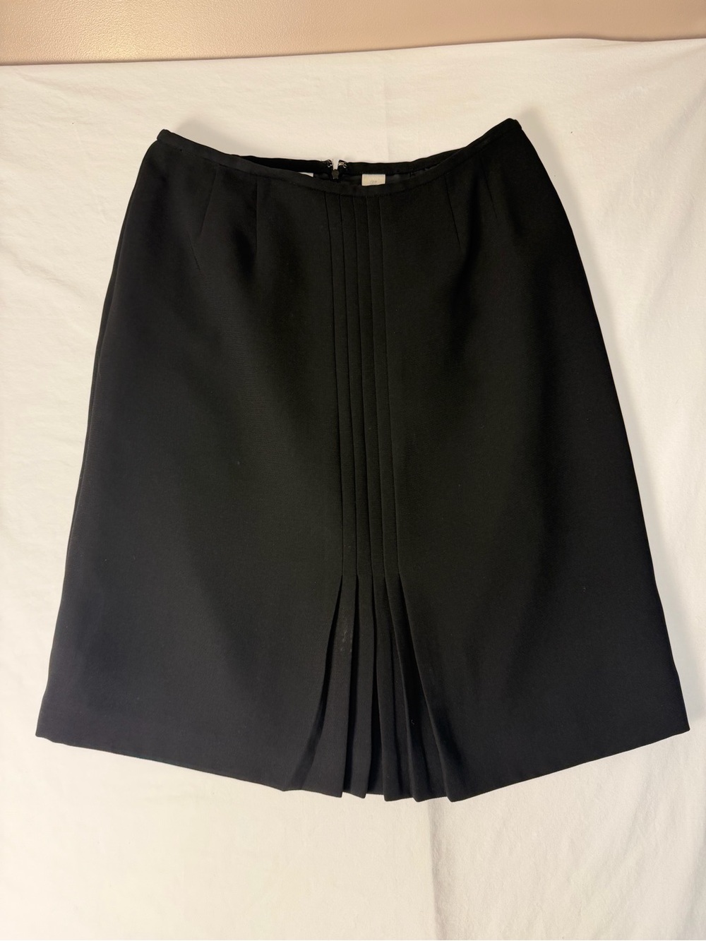 Worthington Black Mid Length Skirt Front Pleating Size 12P
